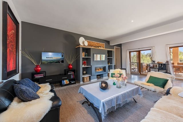 4 soverom Finca/Herregård til salgs i Moscari, Selva med svømmebasseng garasje - € 3 900 000 (Ref: 10141801)