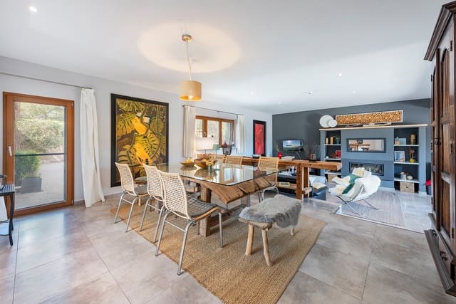 4 soverom Finca/Herregård til salgs i Moscari, Selva med svømmebasseng garasje - € 3 900 000 (Ref: 10141801)