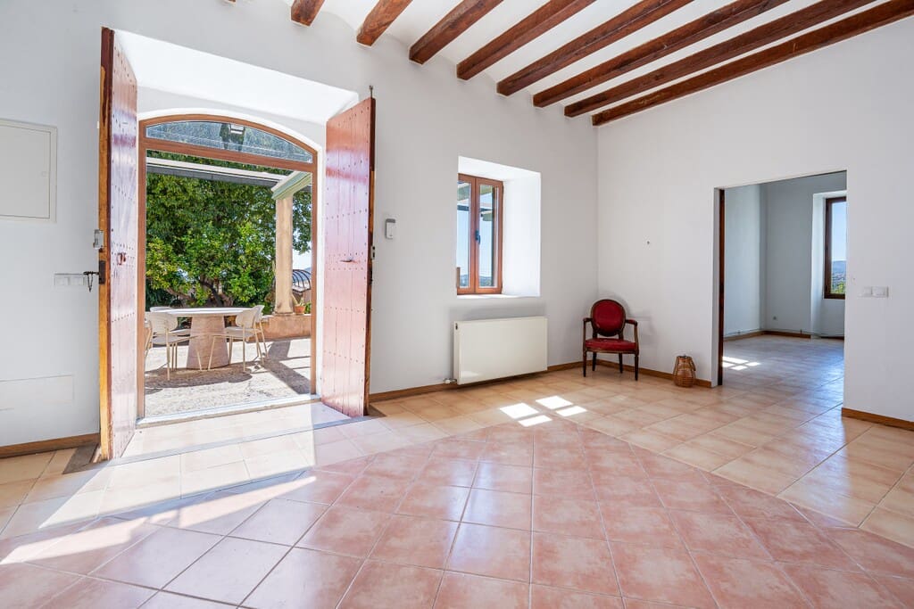 6 sypialnia Dom na sprzedaż w Campanet z basenem garażem - 1 520 000 € (Ref: 10146373)