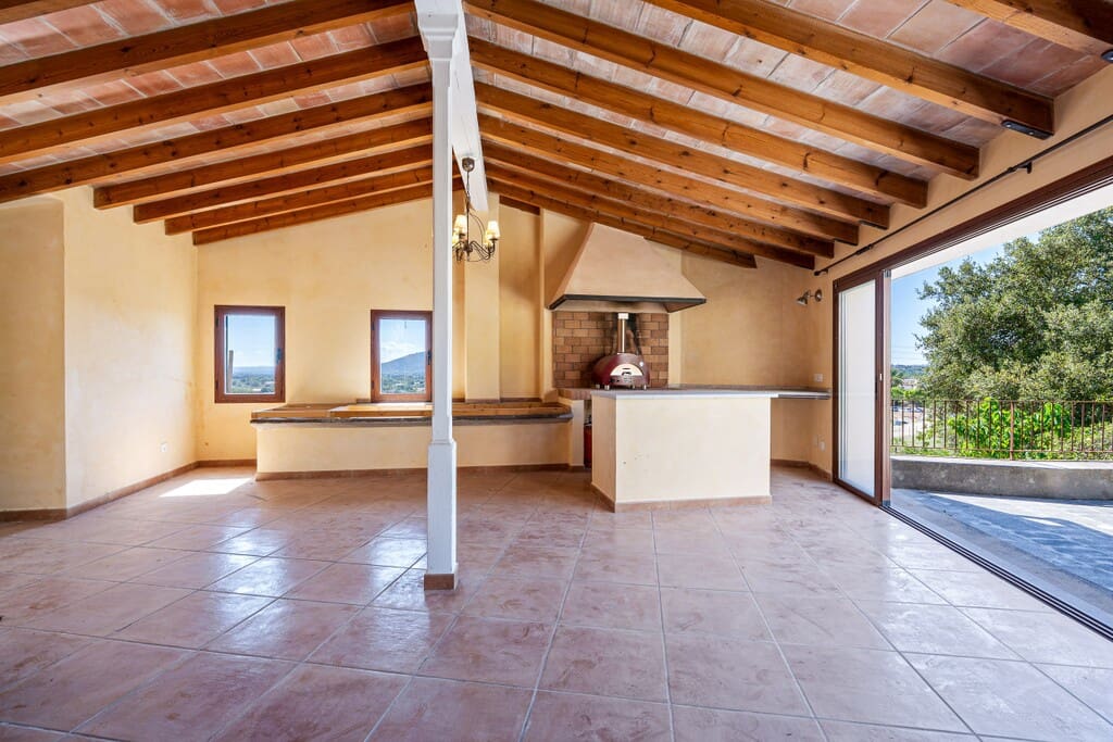 6 sypialnia Dom na sprzedaż w Campanet z basenem garażem - 1 520 000 € (Ref: 10146373)