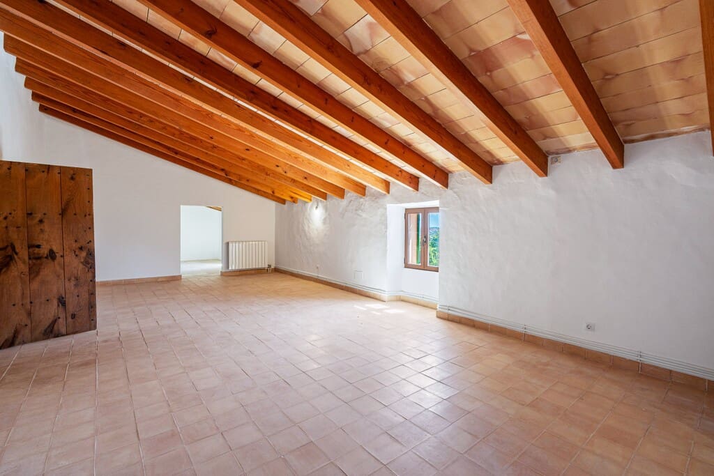 6 sypialnia Dom na sprzedaż w Campanet z basenem garażem - 1 520 000 € (Ref: 10146373)