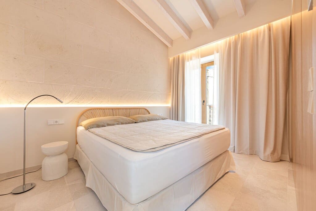 4 sypialnia Dom na sprzedaż w Campanet z basenem garażem - 1 790 000 € (Ref: 10146375)