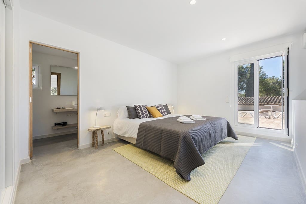 Chalet de 6 habitaciones en Pollensa / Pollença en venta con piscina garaje - 4.250.000 € (Ref: 10154843)