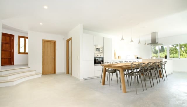 Chalet de 6 habitaciones en Pollensa / Pollença en venta con piscina garaje - 4.250.000 € (Ref: 10154843)