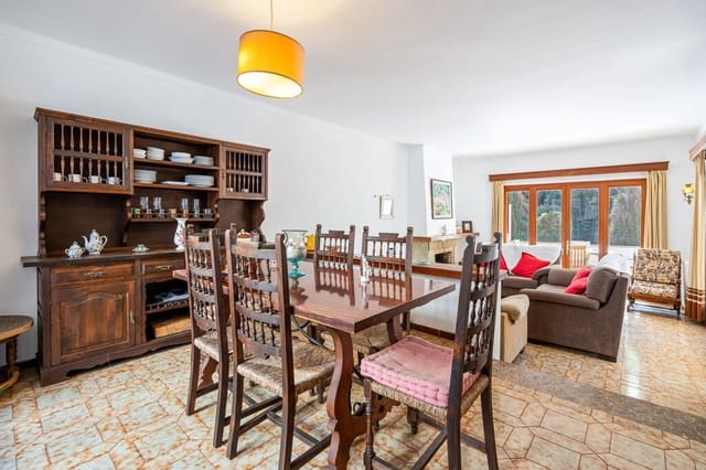 3 makuuhuone Paritalo myytävänä paikassa Cala San Vicente / Cala Sant Vicenç, Pollensa / Pollença mukana 
autotalli - 750 000 € (Ref: 10164717)