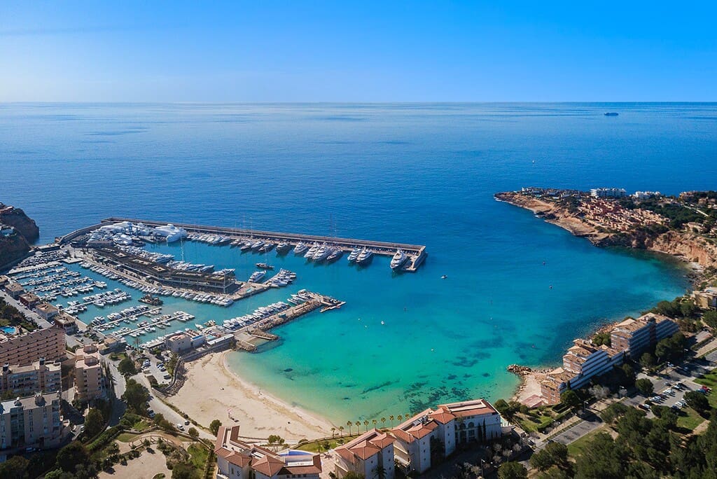 2 sypialnia Apartament na sprzedaż w El Toro / Port Adriano - 475 000 € (Ref: 10168307)