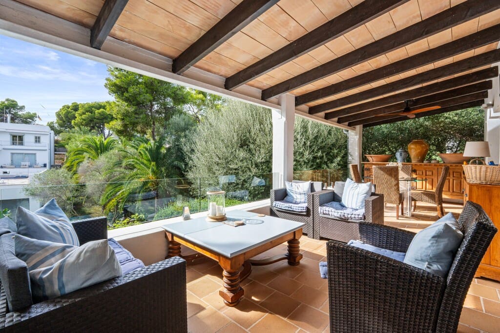 5 bedroom Villa for sale in Cala d'Or with pool garage - € 3,200,000 (Ref: 10168308)