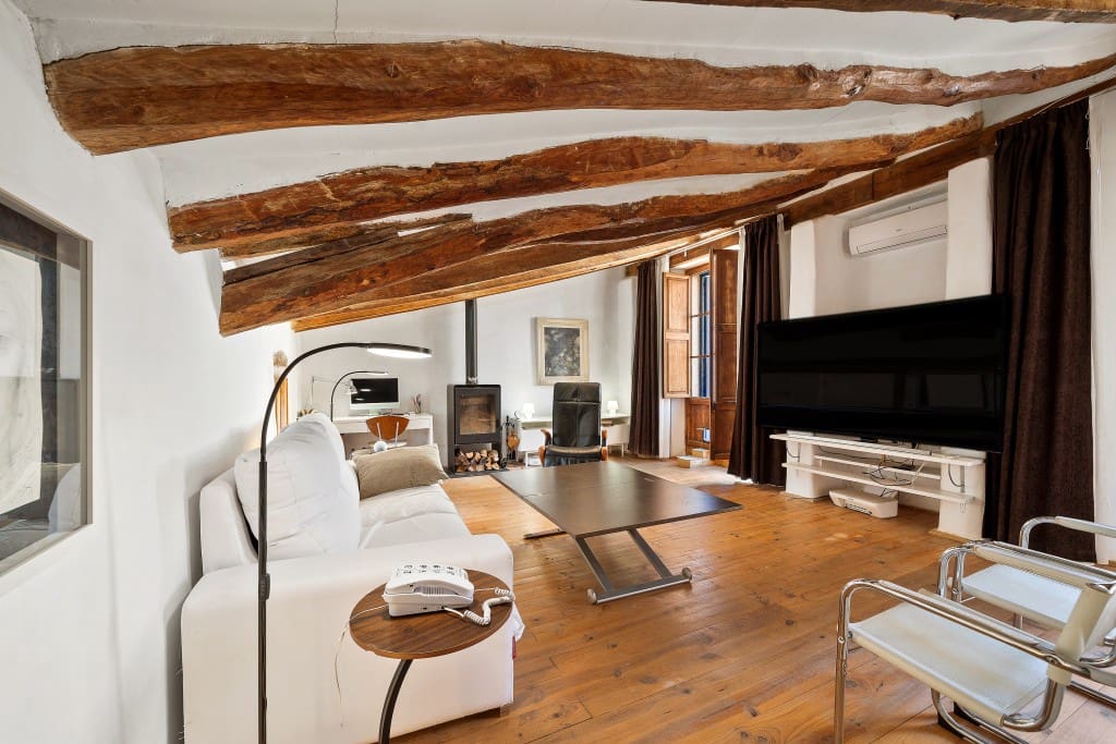 4 soveværelse Byhus til salg i Caimari med swimmingpool garage - € 995.000 (Ref: 5219839)