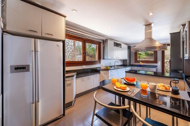 Chalet de 5 habitaciones en Port de Pollença, Pollensa / Pollença en venta con piscina garaje - 3.500.000 € (Ref: 5219859)