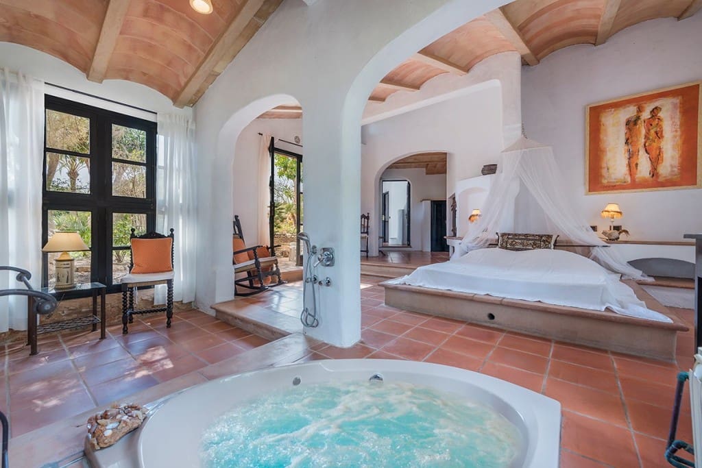 5 soveværelse Finca/Landehus til salg i Alqueria Blanca med swimmingpool garage - € 3.150.000 (Ref: 5219899)