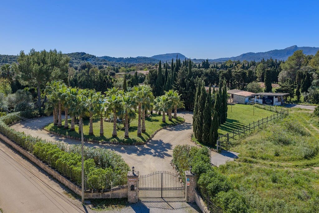 Chalet de 5 habitaciones en Pollensa / Pollença en venta con piscina garaje - 1.987.500 € (Ref: 5220098)