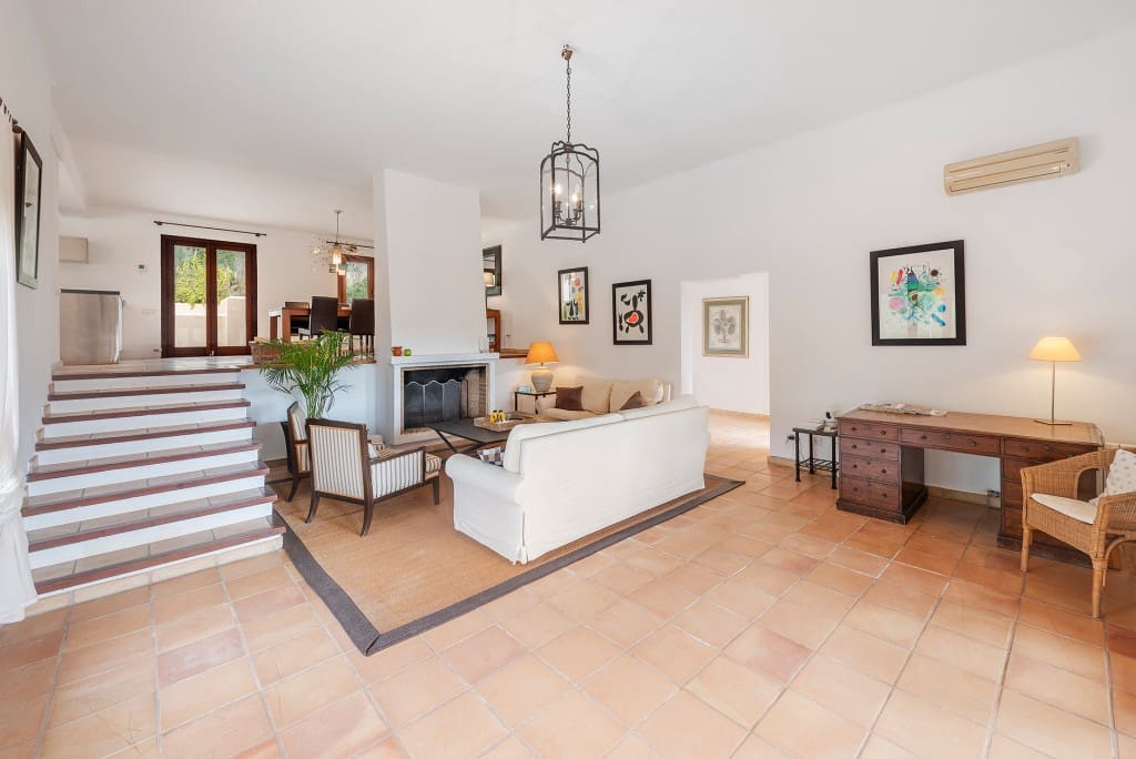 6 bedroom Villa for sale in Puerto de Andratx with pool - € 4,500,000 (Ref: 5220274)