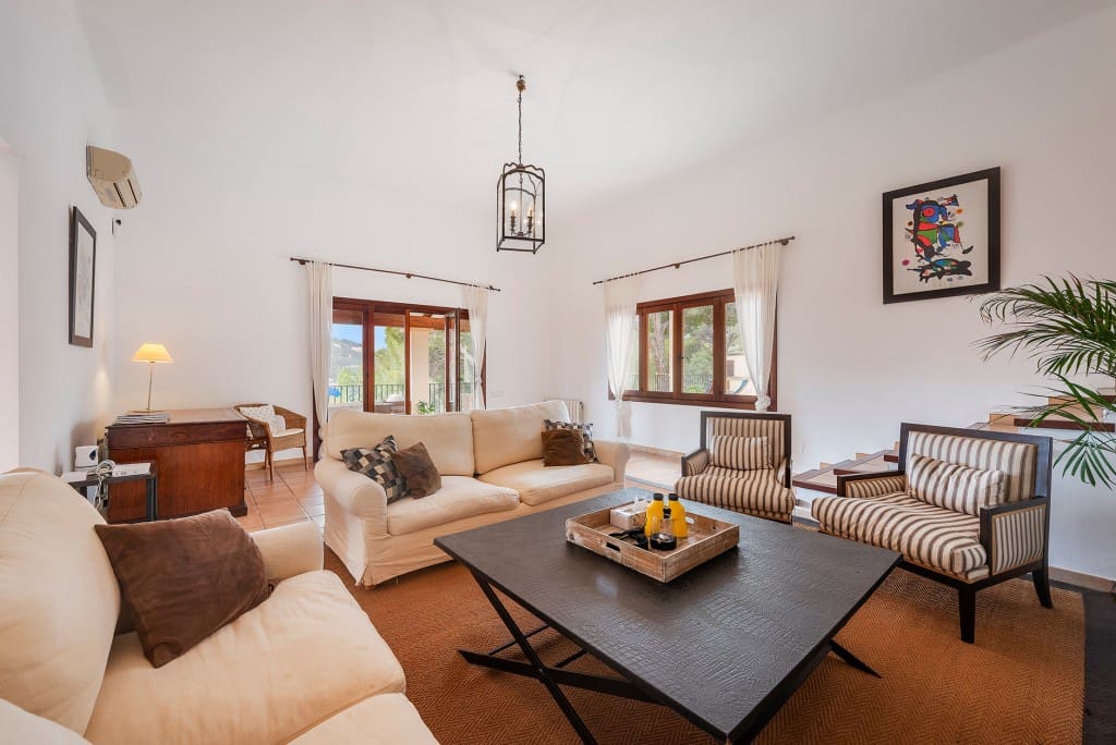 6 bedroom Villa for sale in Puerto de Andratx with pool - € 4,500,000 (Ref: 5220274)