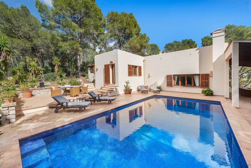 6 bedroom Villa for sale in Puerto de Andratx with pool - € 4,500,000 (Ref: 5220274)