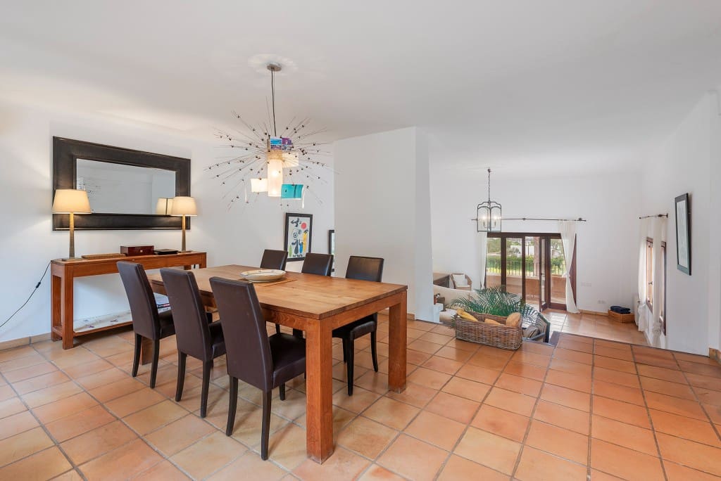 6 bedroom Villa for sale in Puerto de Andratx with pool - € 4,500,000 (Ref: 5220274)