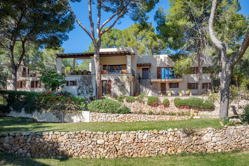 6 bedroom Villa for sale in Puerto de Andratx with pool - € 4,500,000 (Ref: 5220274)