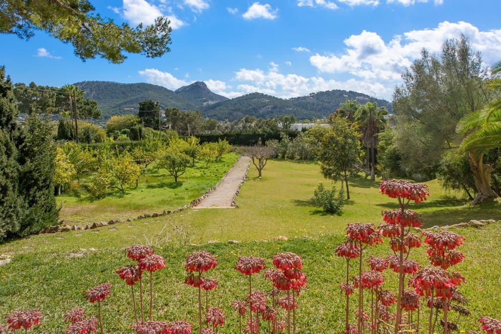 6 bedroom Villa for sale in Puerto de Andratx with pool - € 4,500,000 (Ref: 5220274)
