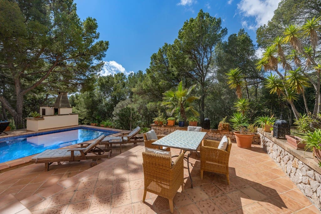 6 bedroom Villa for sale in Puerto de Andratx with pool - € 4,500,000 (Ref: 5220274)