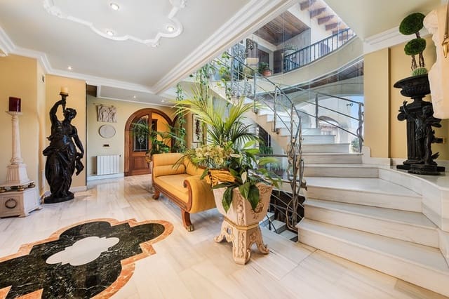 5 bedroom Villa for sale in Búger with pool garage - € 3,100,000 (Ref: 5222365)