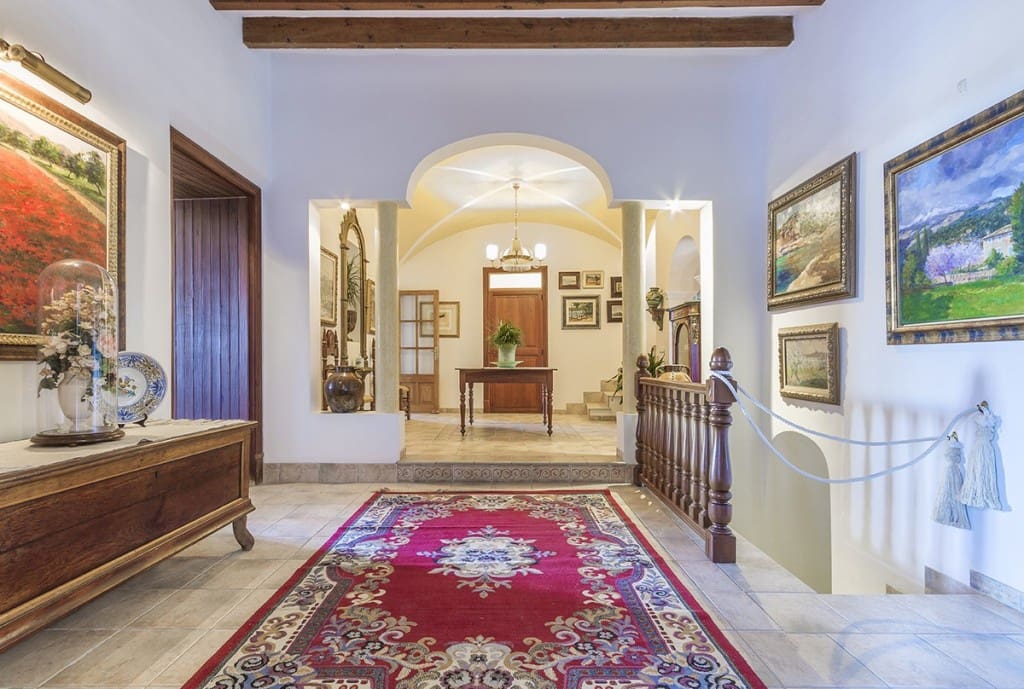 5 soveværelse Byhus til salg i Muro med garage - € 1.300.000 (Ref: 5222382)