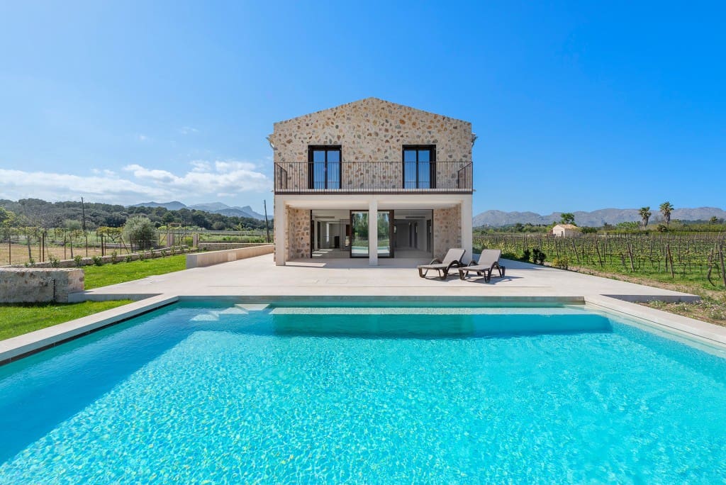 4 soveværelse Finca/Landehus til salg i Pollensa / Pollenca med swimmingpool - € 4.200.000 (Ref: 5999154)