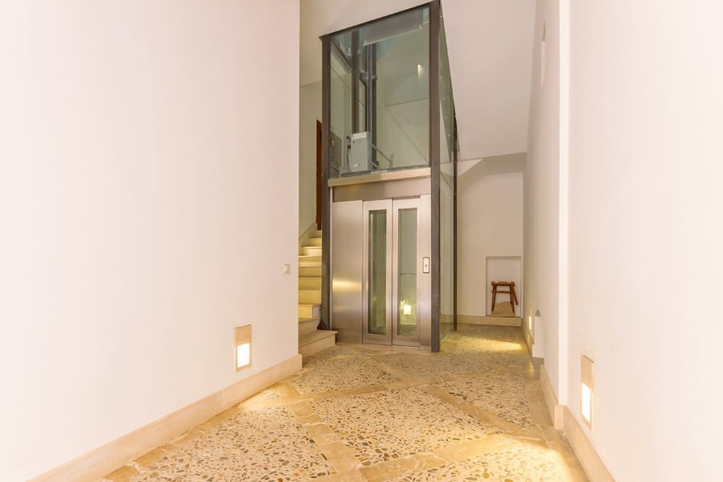 2 bedroom Apartment for sale in Palma de Mallorca - € 1,775,000 (Ref: 6120823)