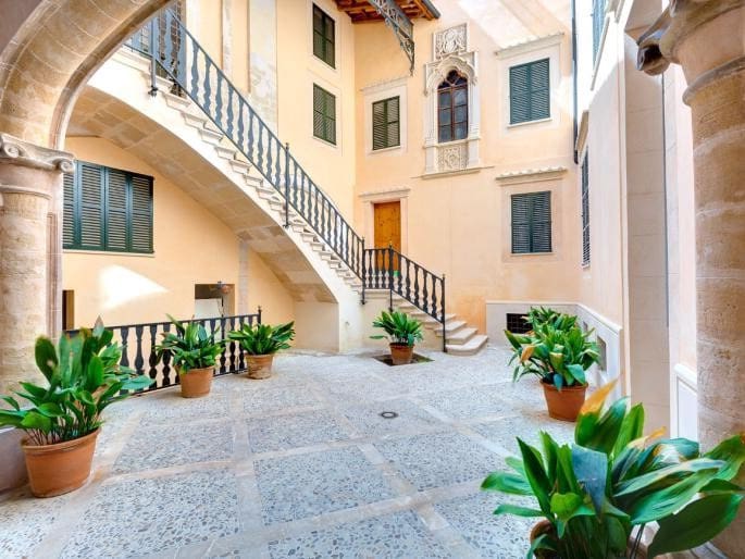 2 bedroom Apartment for sale in Palma de Mallorca - € 1,235,000 (Ref: 6120824)