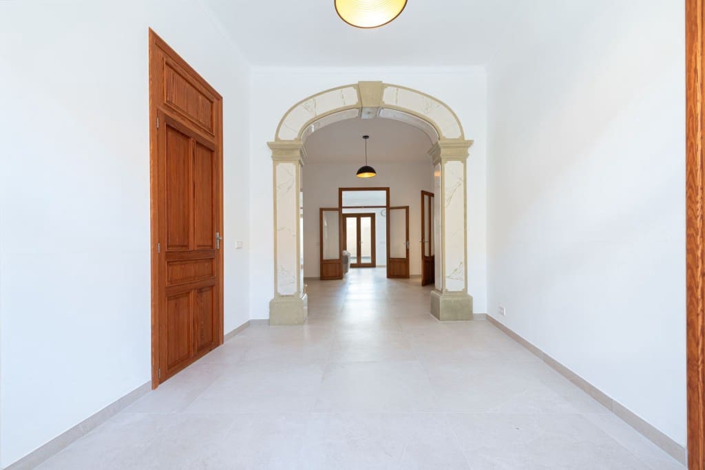 5 soveværelse Byhus til salg i Sa Pobla med swimmingpool garage - € 950.000 (Ref: 6120874)