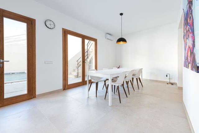 5 soveværelse Byhus til salg i Sa Pobla med swimmingpool garage - € 950.000 (Ref: 6120874)