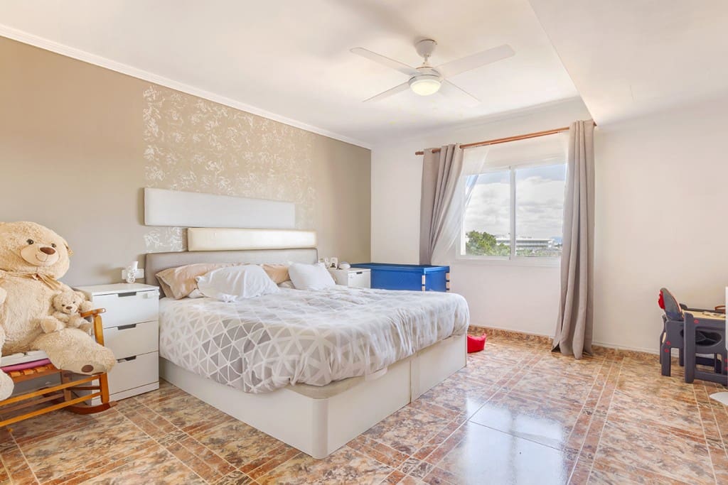 5 soveværelse Villa til salg i Palmanova med swimmingpool garage - € 2.950.000 (Ref: 6120881)