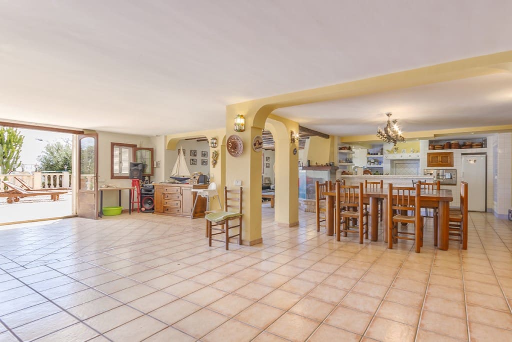 5 soveværelse Villa til salg i Palmanova med swimmingpool garage - € 2.950.000 (Ref: 6120881)