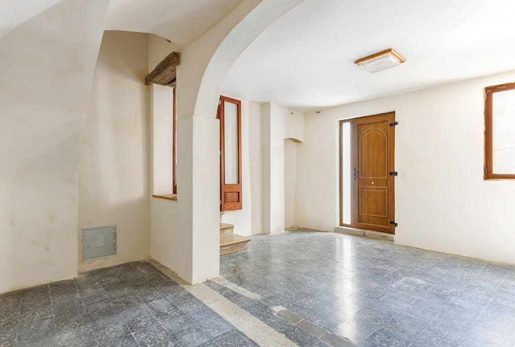 7 soveværelse Byhus til salg i Andratx med garage - € 809.500 (Ref: 6120892)