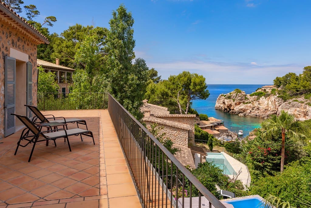 4 soveværelse Villa til salg i Deia med swimmingpool garage - € 3.500.000 (Ref: 6214051)