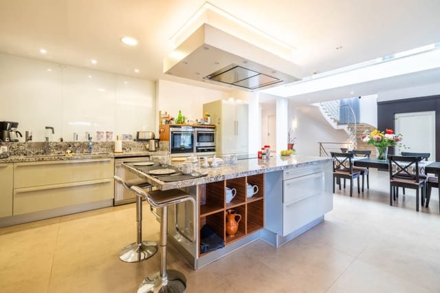 6 soverom Villa til salgs i Mal Pas-Bon Aire, Alcúdia med svømmebasseng garasje - € 2 950 000 (Ref: 6259972)