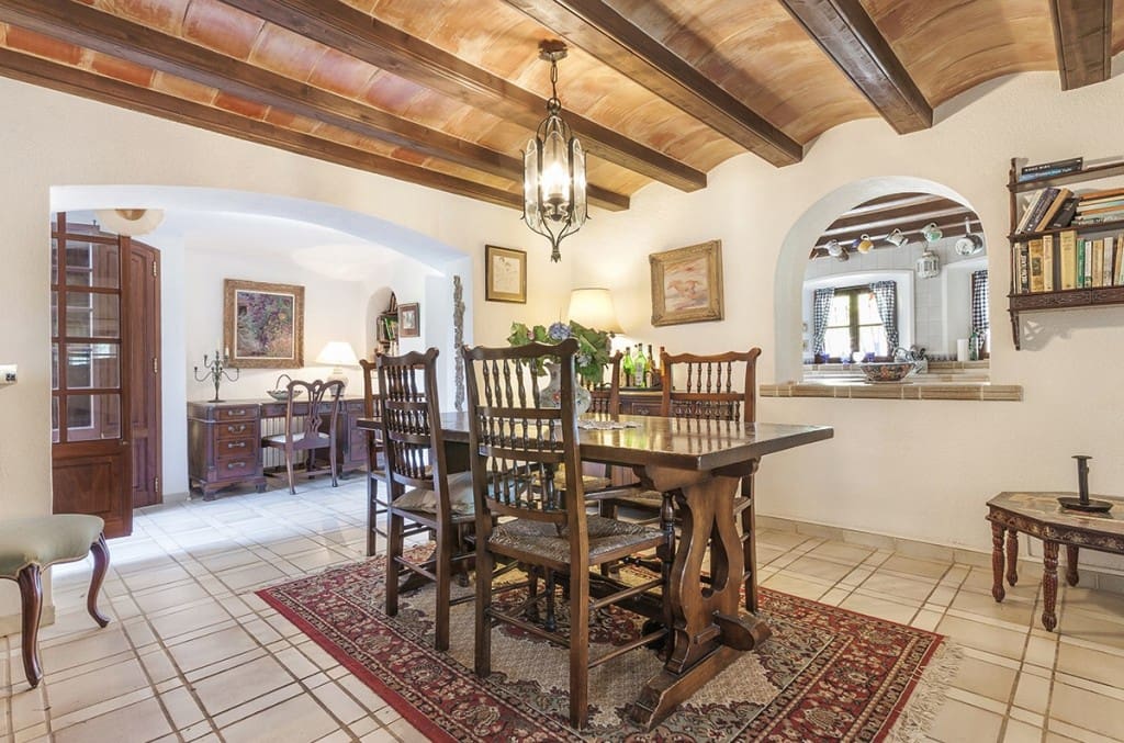 5 soveværelse Finca/Landehus til salg i Alcudia med swimmingpool garage - € 1.600.000 (Ref: 6259995)