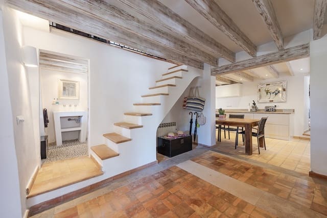 3 slaapkamer Villa te koop in Pollensa / Pollença met zwembad - € 1.695.000 (Ref: 6344227)