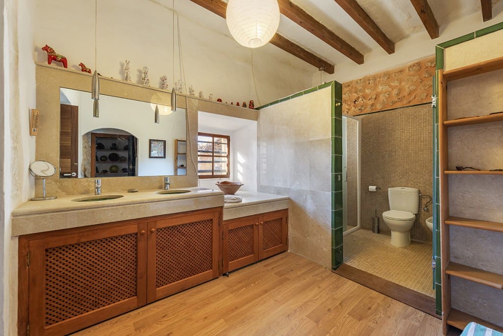 7 soveværelse Finca/Landehus til salg i Lloret de Vista Alegre med garage - € 2.710.000 (Ref: 6535849)