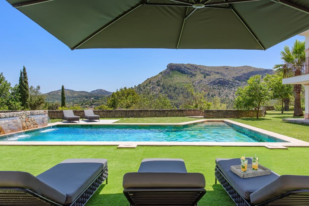 5 soveværelse Finca/Landehus til salg i Alcudia med swimmingpool garage - € 3.750.000 (Ref: 6627249)