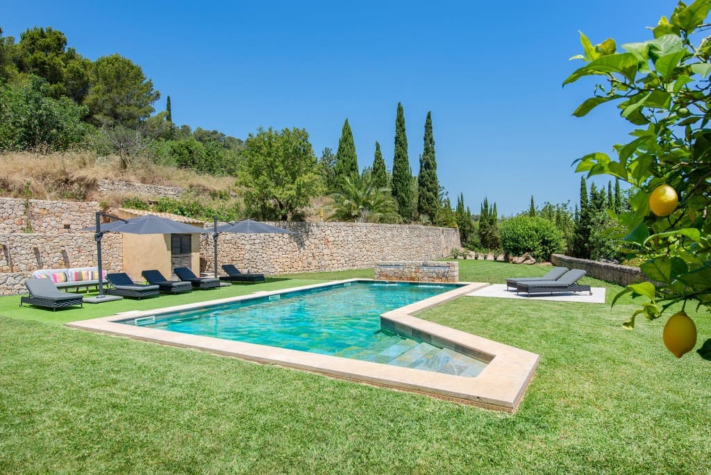 5 soveværelse Finca/Landehus til salg i Alcudia med swimmingpool garage - € 3.750.000 (Ref: 6627249)