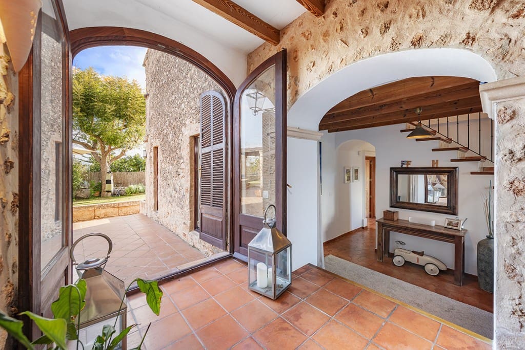 4 soveværelse Byhus til salg i Santa Eugenia med swimmingpool garage - € 1.200.000 (Ref: 6738255)