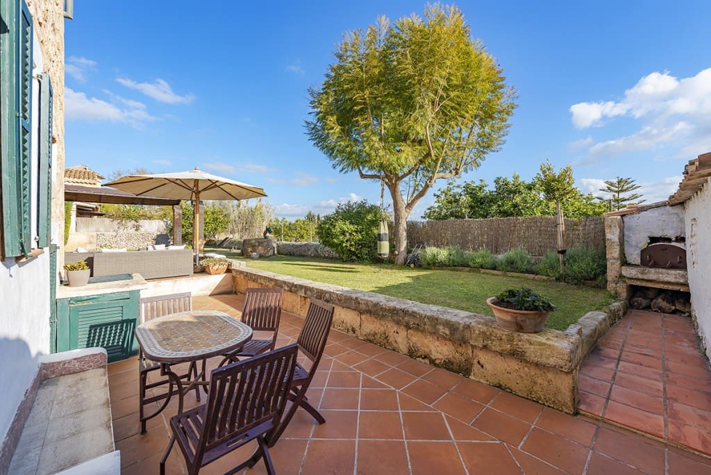 4 soveværelse Byhus til salg i Santa Eugenia med swimmingpool garage - € 1.200.000 (Ref: 6738255)