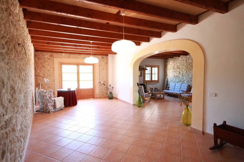 7 soveværelse Finca/Landehus til salg i Lloret de Vista Alegre med swimmingpool garage - € 2.650.000 (Ref: 6851622)