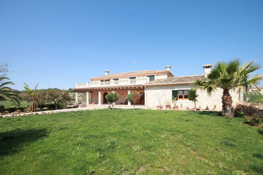 7 soveværelse Finca/Landehus til salg i Lloret de Vista Alegre med swimmingpool garage - € 2.650.000 (Ref: 6851622)