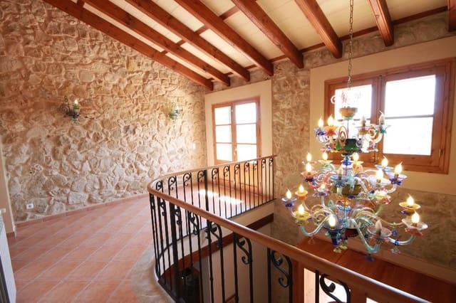 7 makuuhuone Maalaistalo myytävänä paikassa Lloret de Vista Alegre mukana uima-altaan 
autotalli - 2 650 000 € (Ref: 6851622)