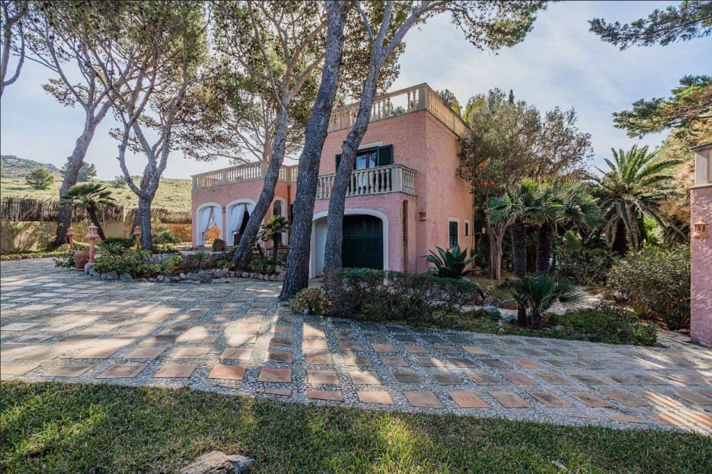 5 soveværelse Villa til salg i Cala San Vicente / Cala Sant Vicenc med swimmingpool garage - € 1.500.000 (Ref: 6965934)