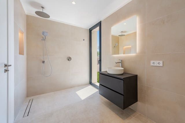 5 slaapkamer Villa te koop in Pollensa / Pollença met zwembad garage - € 3.800.000 (Ref: 6979155)