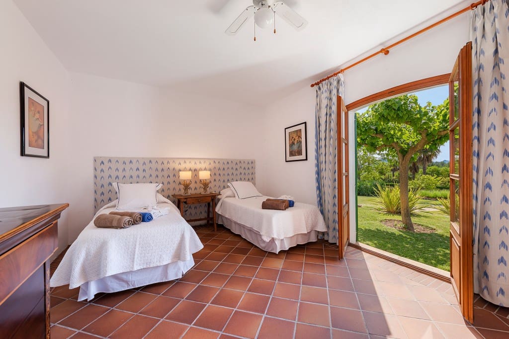 7 bedroom Finca/Country House for sale in Pollensa / Pollenca with pool garage - € 6,800,000 (Ref: 7016164)