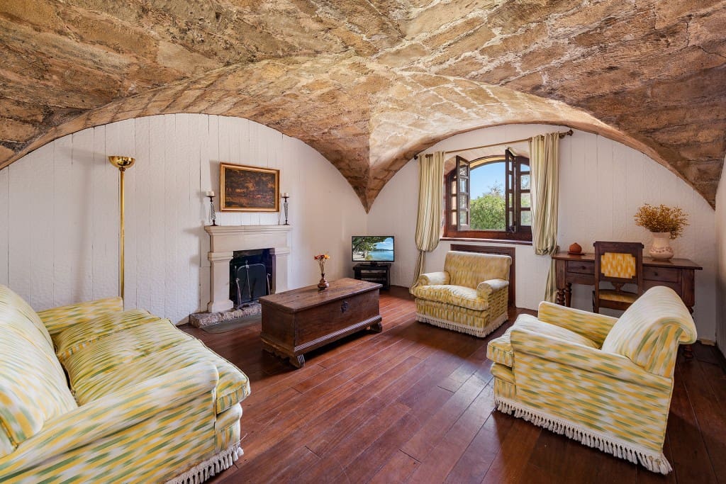 7 bedroom Finca/Country House for sale in Pollensa / Pollenca with pool garage - € 6,800,000 (Ref: 7016164)