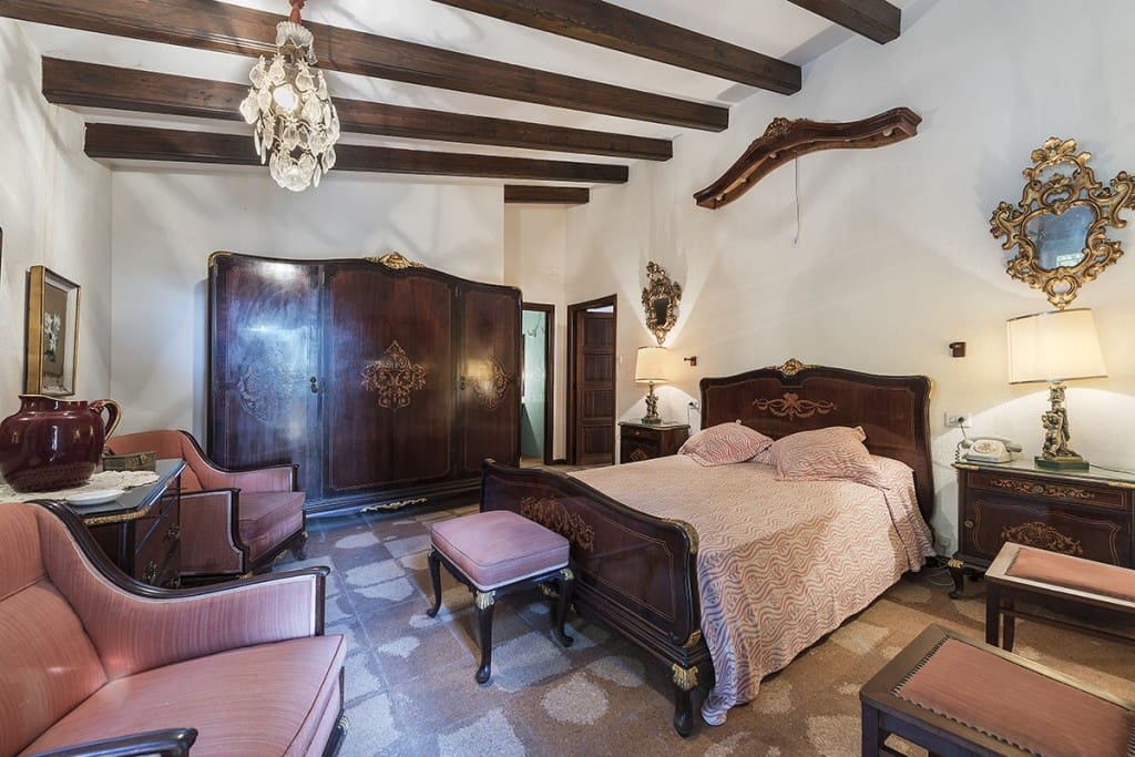 10 bedroom Finca/Country House for sale in Pollensa / Pollenca with pool garage - € 3,500,000 (Ref: 7024938)