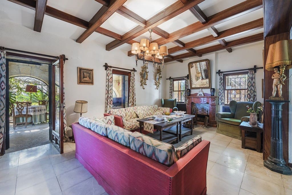 10 bedroom Finca/Country House for sale in Pollensa / Pollenca with pool garage - € 3,500,000 (Ref: 7024938)